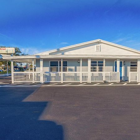 Sunrise Inn By Oyo Titusville Fl Buitenkant foto