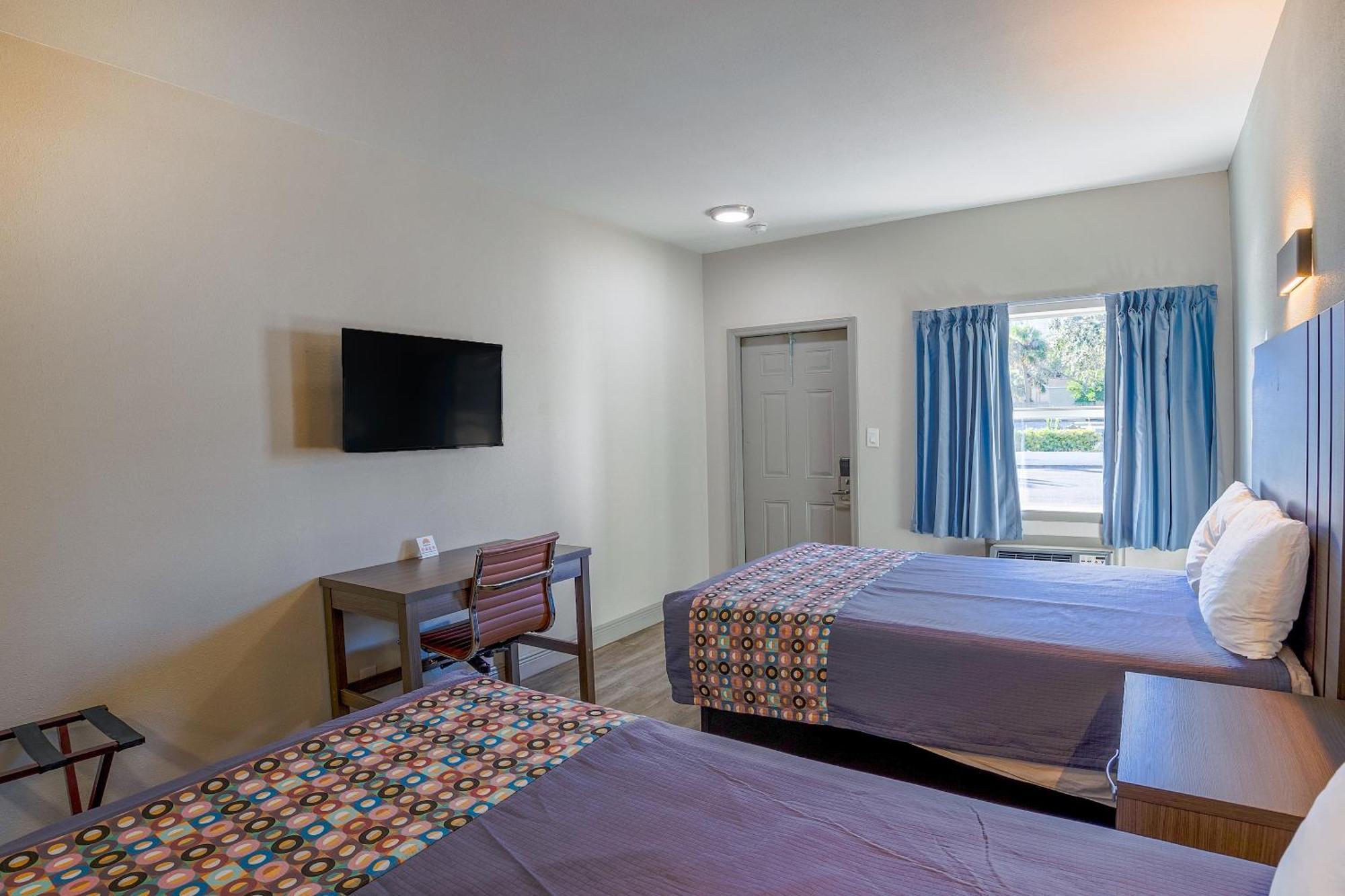 Sunrise Inn By Oyo Titusville Fl Buitenkant foto